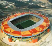 PANELES ACH EN EL ESTADIO DE AVEIRO, SEDE DE LA EUROCOPA 2004